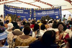 IV Conferência Mundial sobre a Mulher, fórum de ONGs. Tenda da África