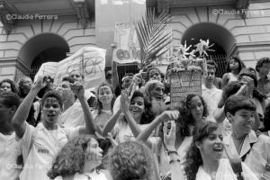 Estudantes nas ruas pelo impeachment do presidente Collor de Melo 