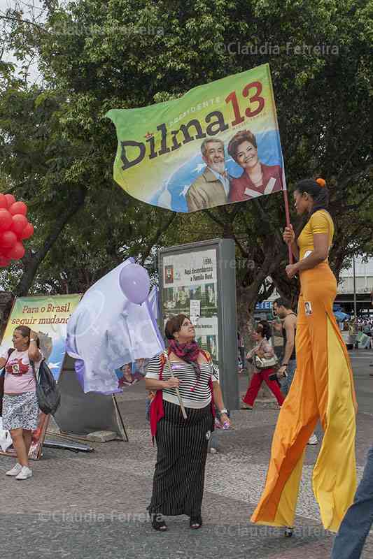 PRESIDENTIAL  CAMPAIGN, ACT WOMEN WITH DILMA