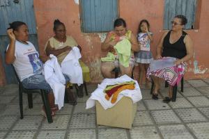 POPULAR ART - EMBROIDERY