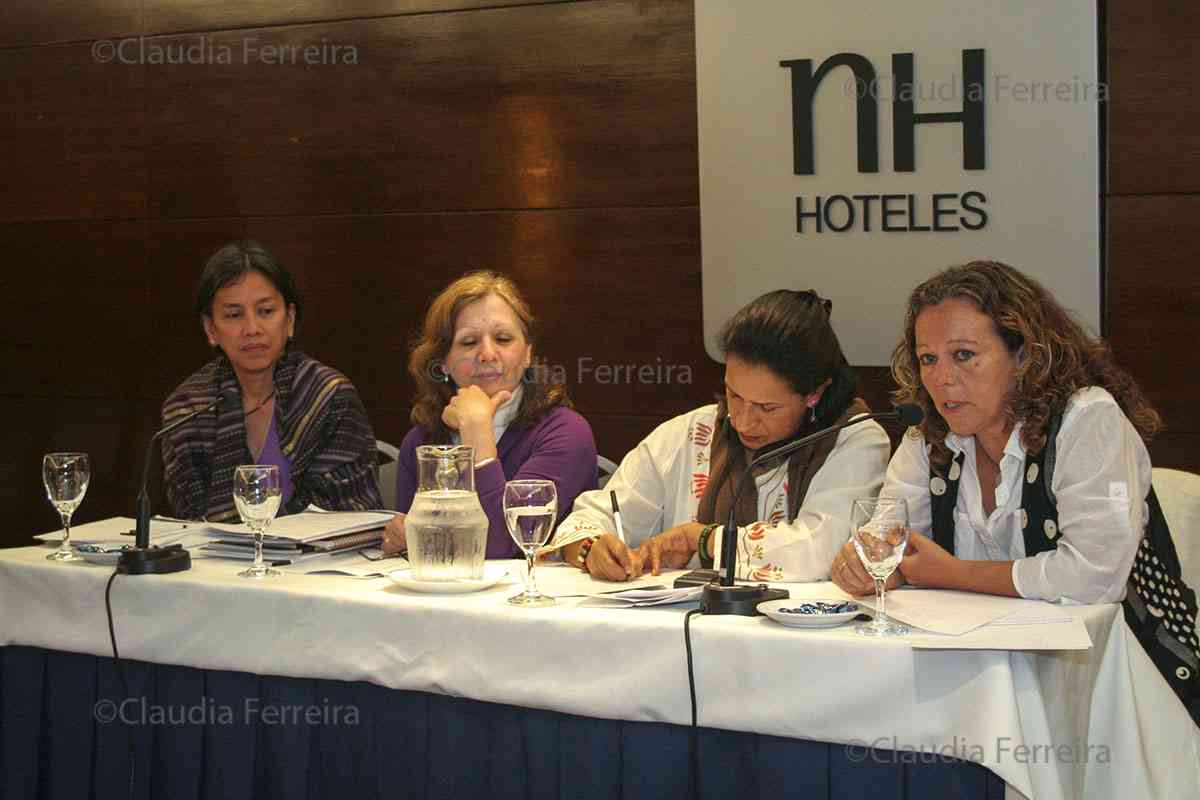 INTERNATIONAL SEMINAR WOMEN MOVING FOR THE RIGHT TO EDUCATION