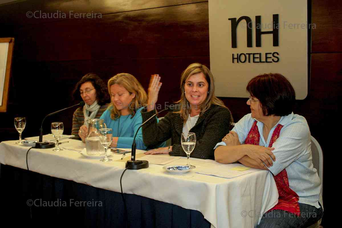 INTERNATIONAL SEMINAR WOMEN MOVING FOR THE RIGHT TO EDUCATION