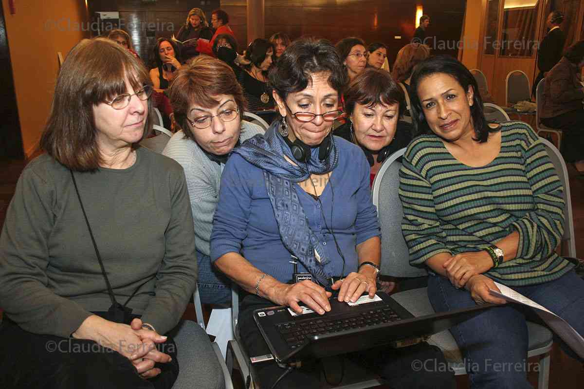 INTERNATIONAL SEMINAR WOMEN MOVING FOR THE RIGHT TO EDUCATION