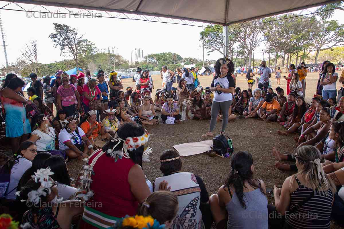 I NATIONAL FORUM OF INDIGENOUS WOMEN