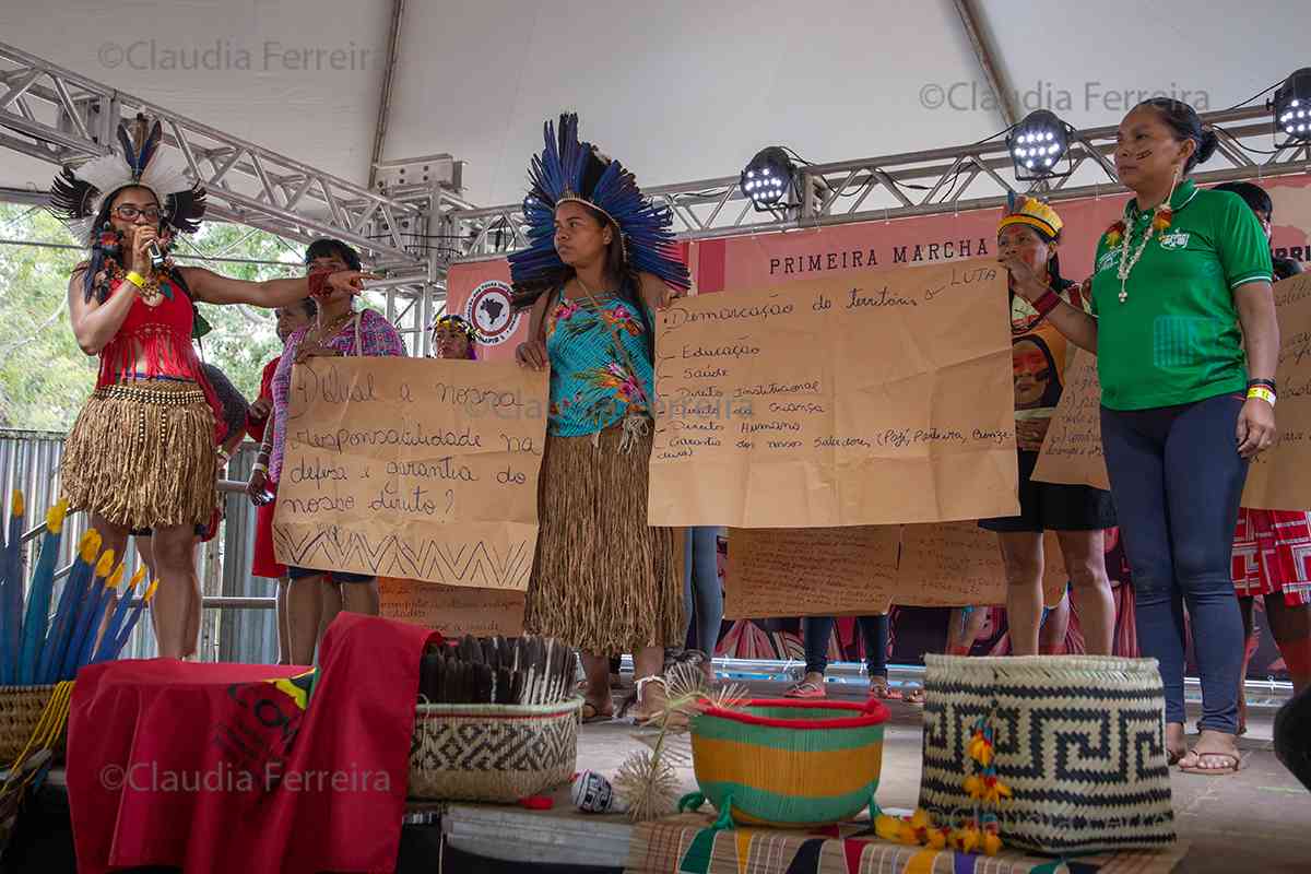 I NATIONAL FORUM OF INDIGENOUS WOMEN