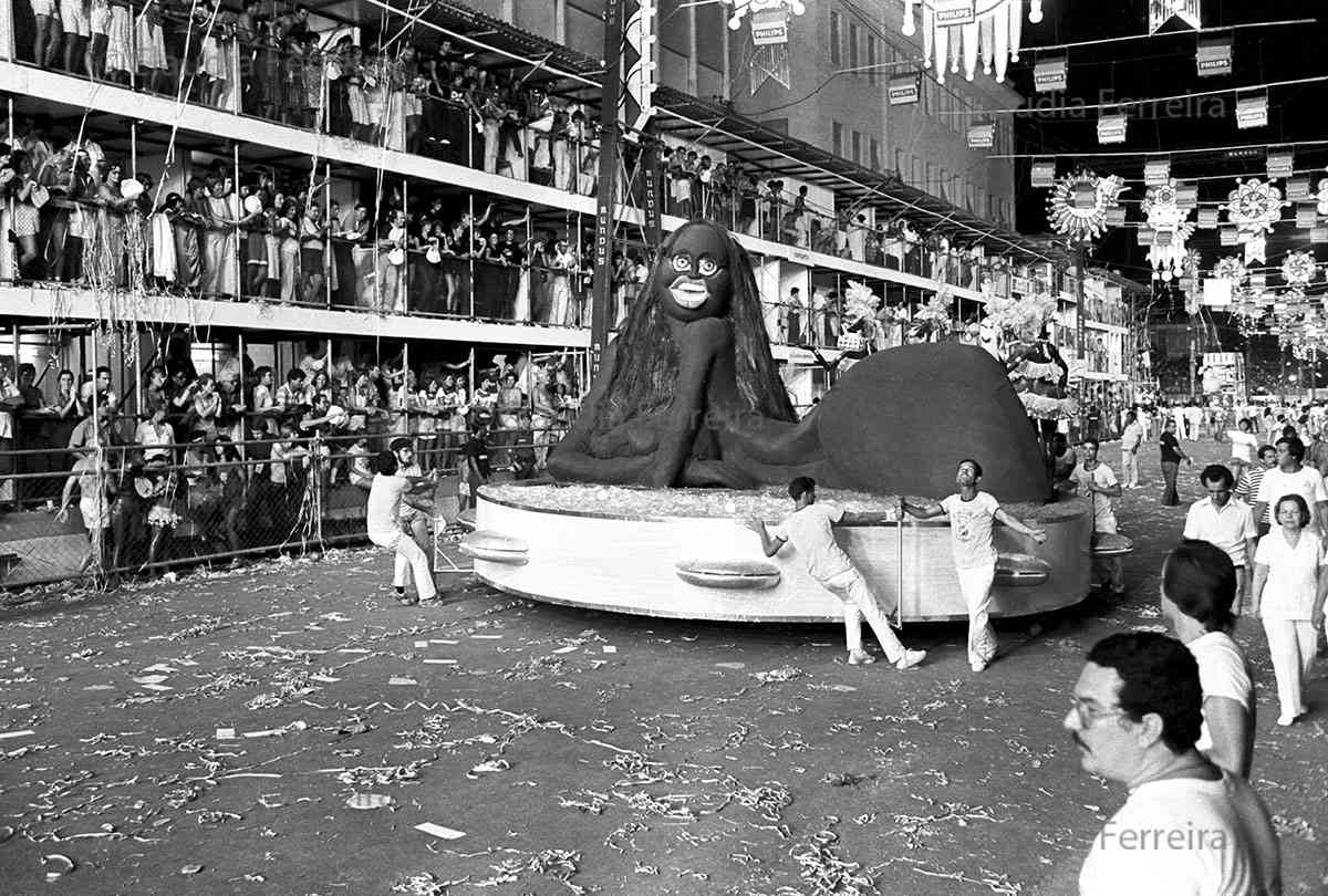 Desfile do Grêmio Recreativo Escola de Samba União da Ilha do Governador