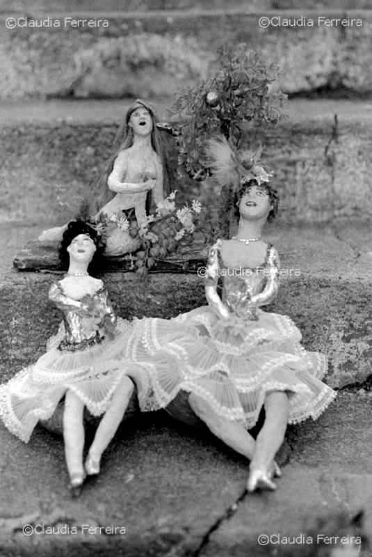 Papier mâché dolls