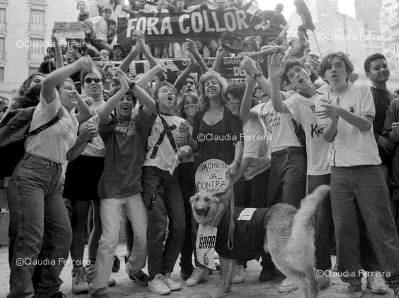 Students in the streets for the impeachment of President Collor de Melo